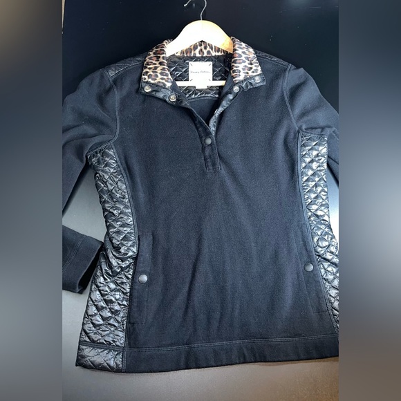 Tommy Bahama Black Aruba Quilted Half Snap Sweatshirt Leopard Size Small EUC - Picture 1 of 9